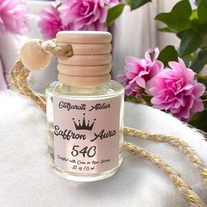 Saffron Aura 540 Hanging Glass Car Oil Diffuser Freshener 8ml